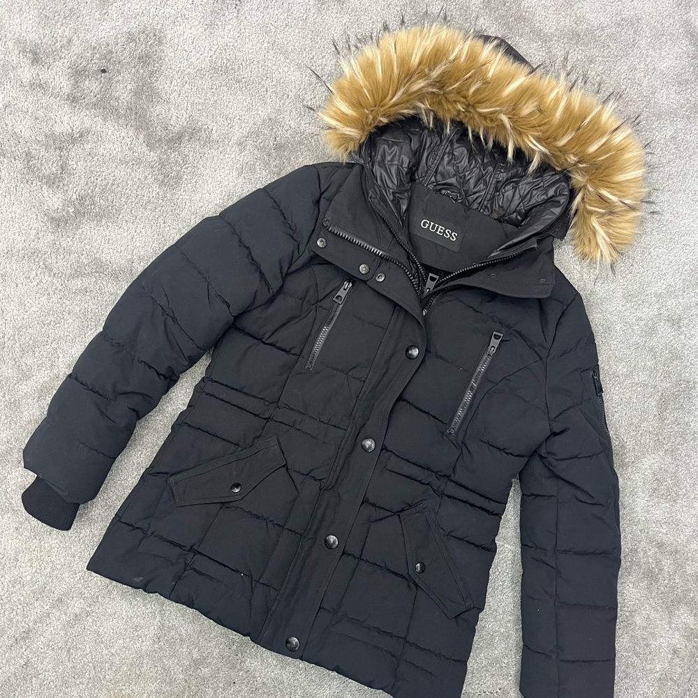 GUESS Women's Black Puffer Coat with Faux Fur Trim